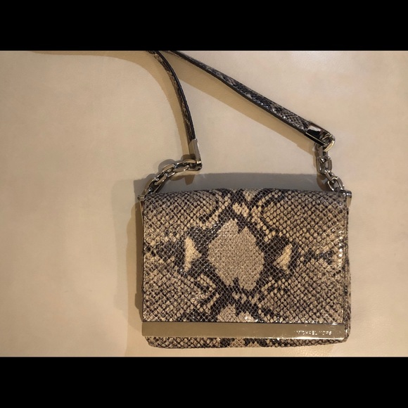 Michael Kors Snake purse - Picture 3 of 12